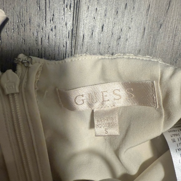 Guess Cream Lace Jumpsuit size small - Picture 3 of 4